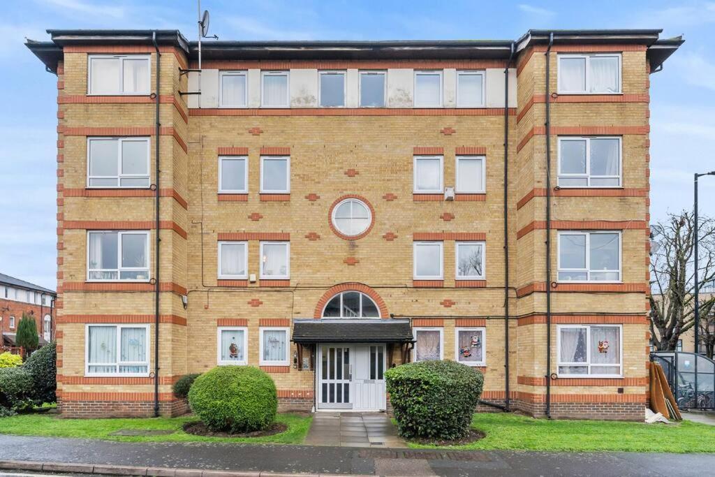 Cozy Apartment In Greater London - 1Br,1 Bath エクステリア 写真